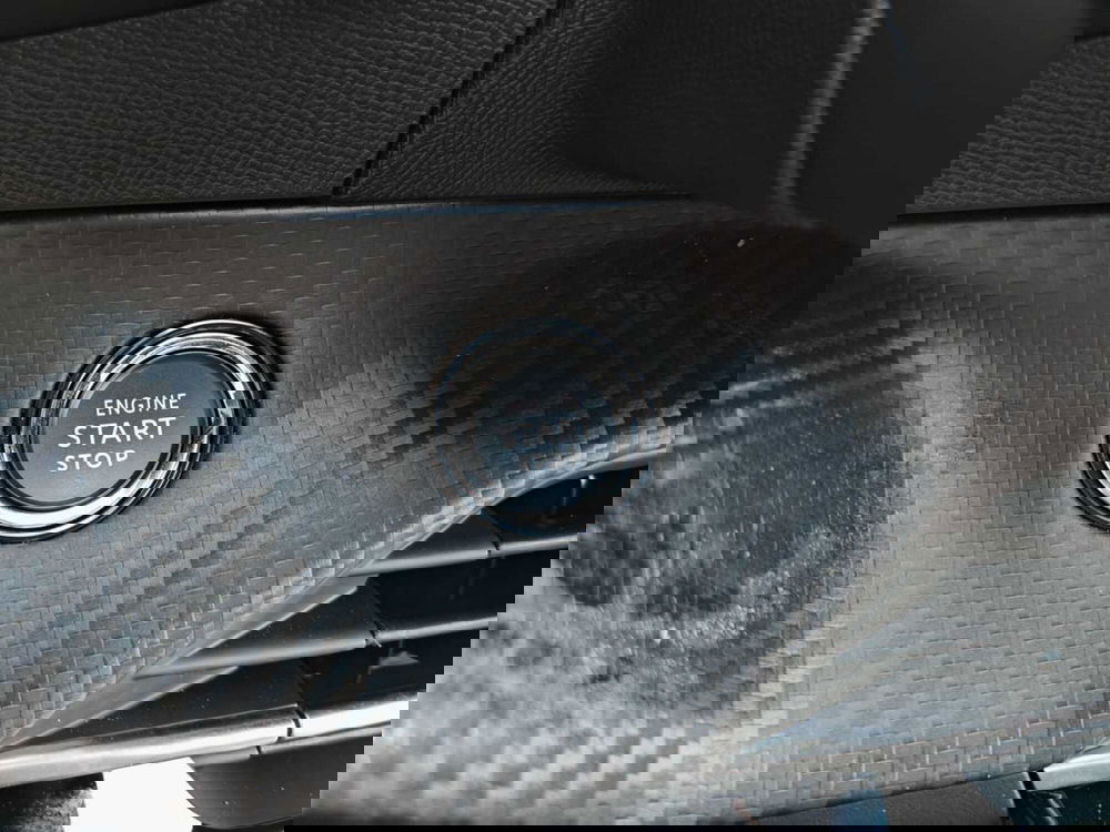 Peugeot 2008 nuova a Palermo (16)