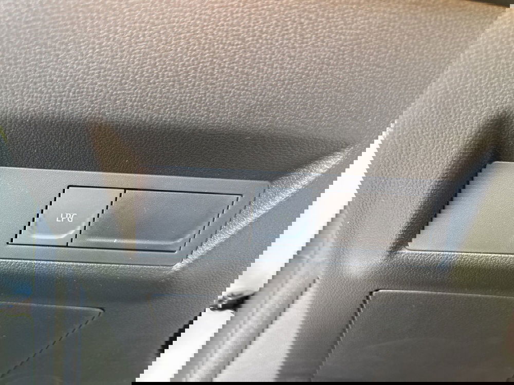 Renault Captur nuova a Latina (14)