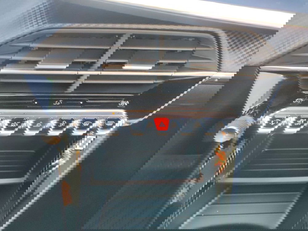 Peugeot 208 nuova a Roma (16)