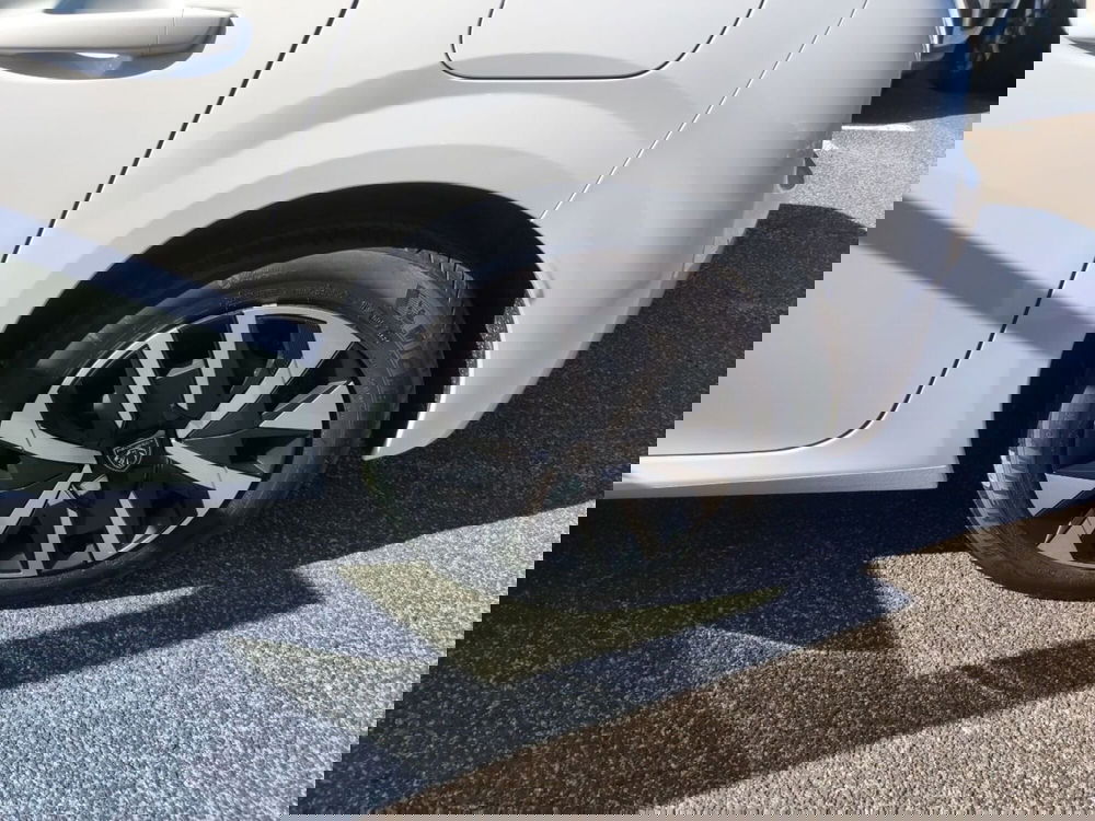 Peugeot 208 nuova a Roma (19)