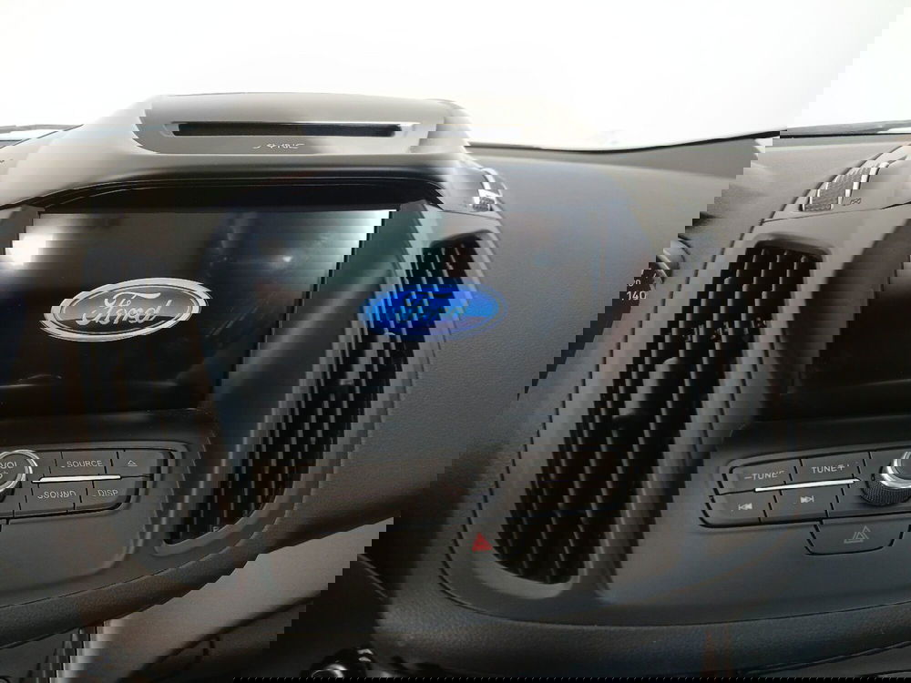 Ford Kuga usata a Roma (17)