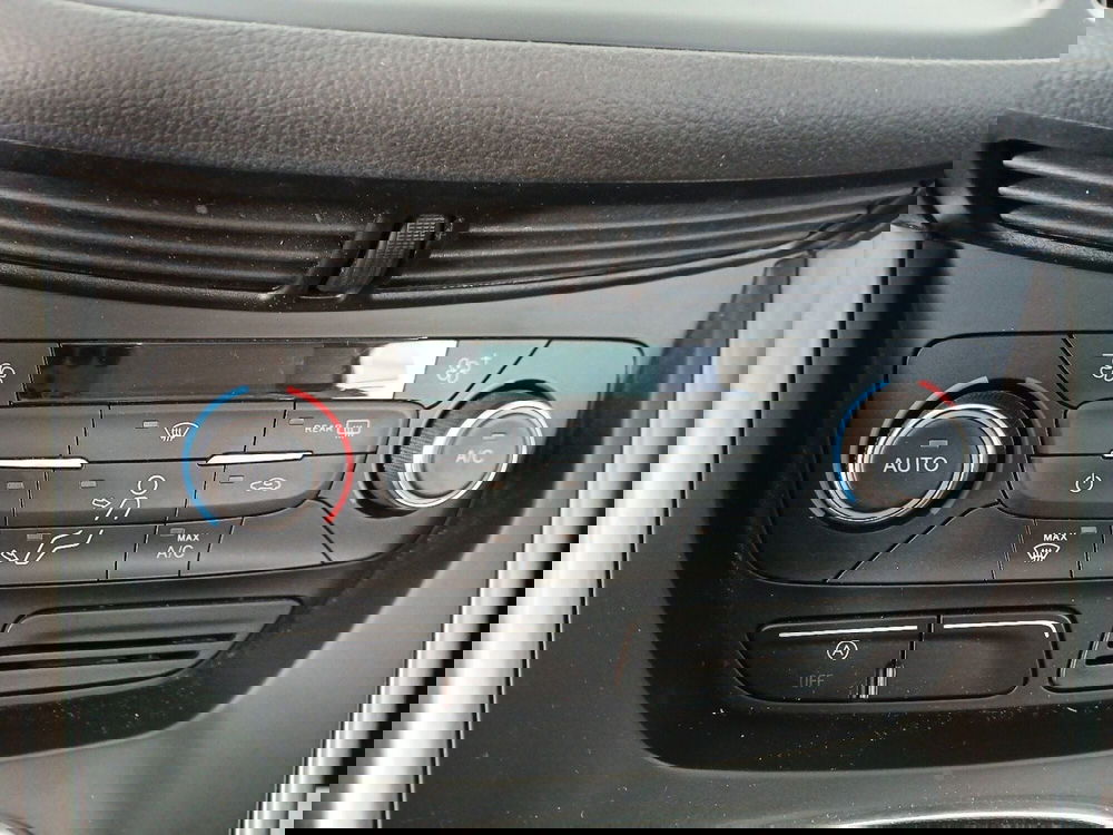 Ford Kuga usata a Roma (18)