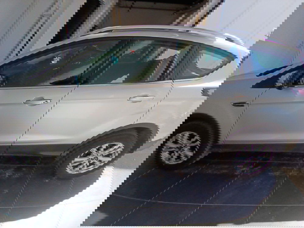 Ford Kuga usata a Roma (7)