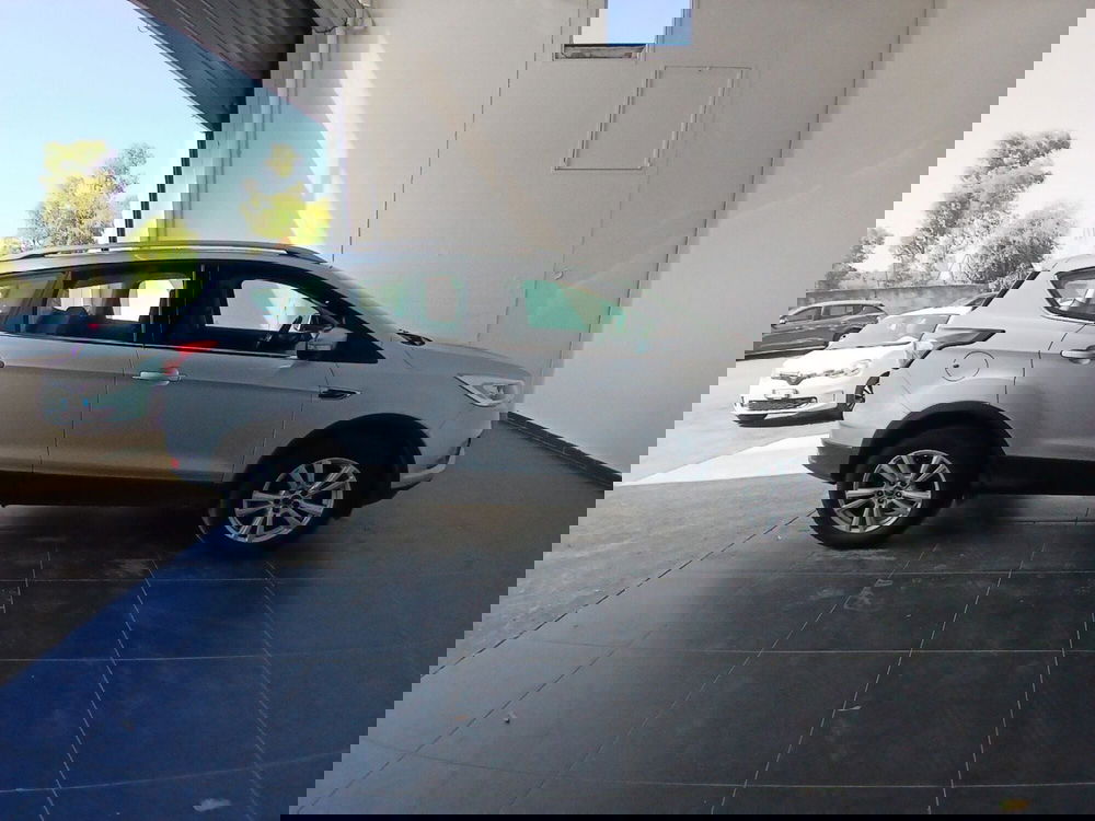 Ford Kuga usata a Roma (8)