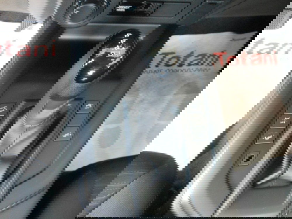 Isuzu D-Max Pick-up nuova a Chieti (12)