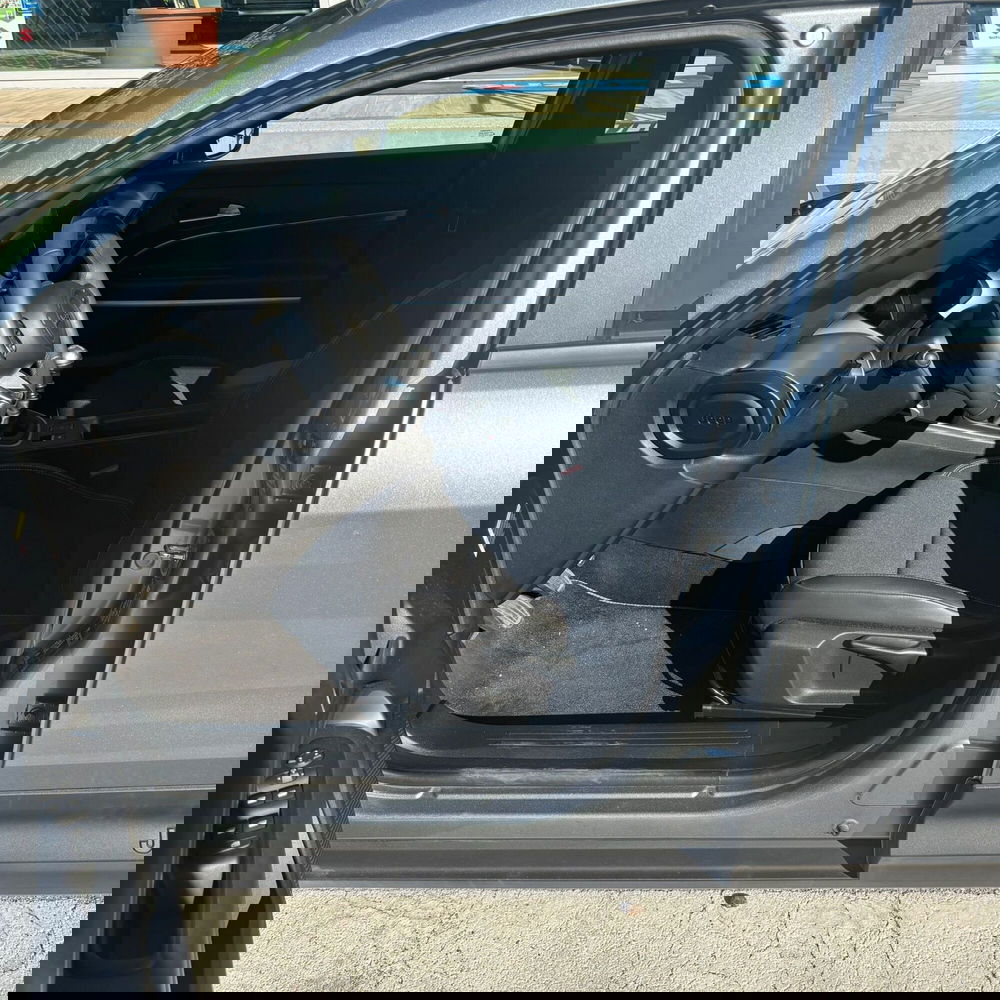 Jeep Avenger usata a L'Aquila (11)