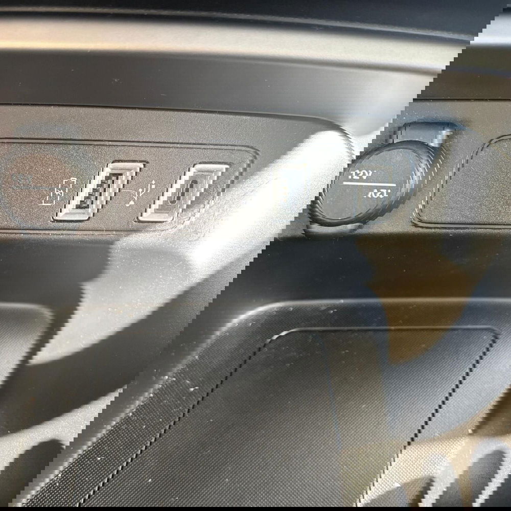 Jeep Avenger usata a L'Aquila (17)