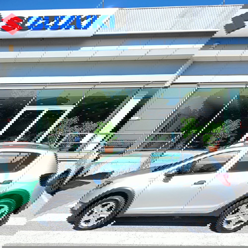 Dacia Sandero usata a L'Aquila (7)