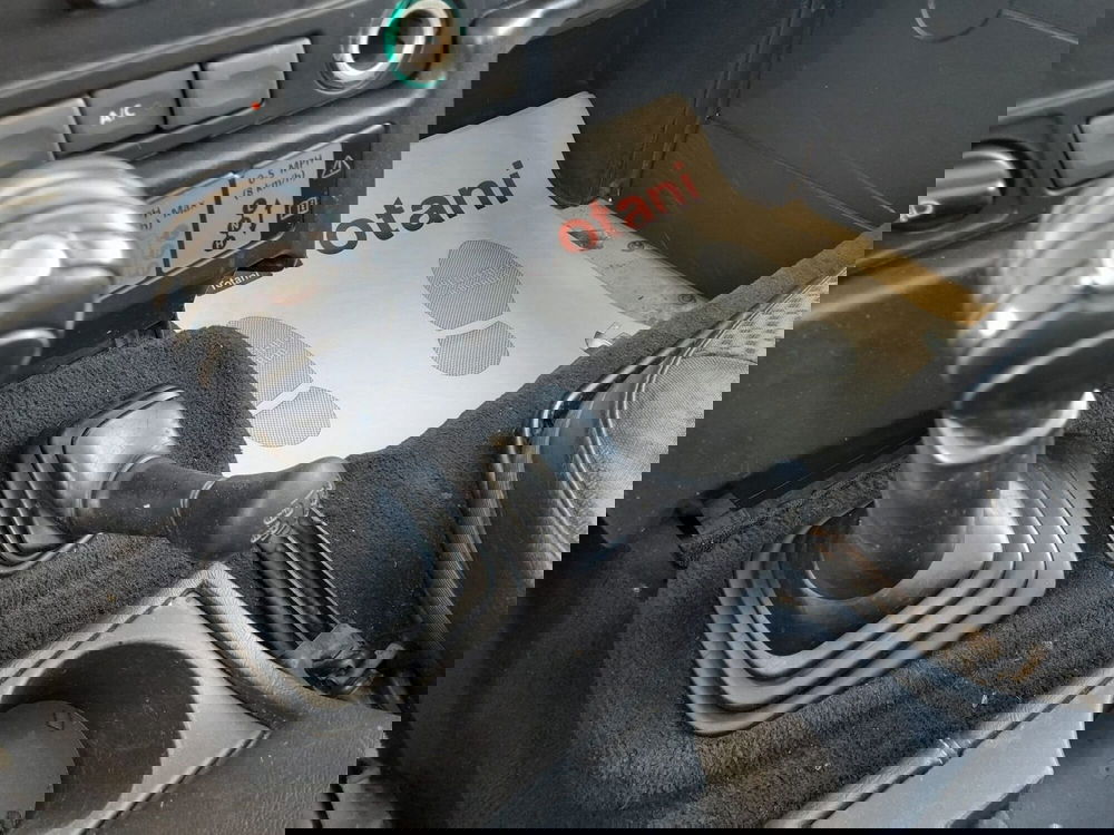 Land Rover Defender usata a L'Aquila (19)