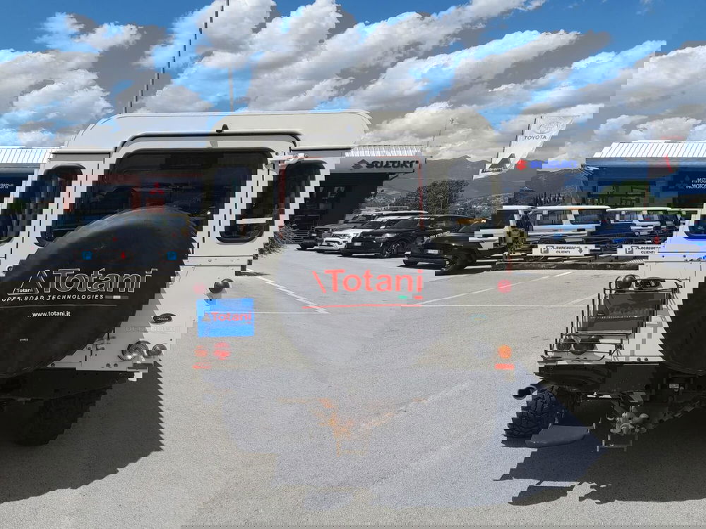 Land Rover Defender usata a L'Aquila (4)