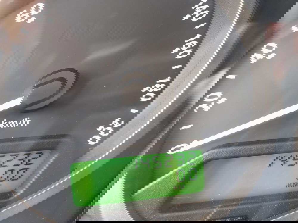 Land Rover Defender usata a L'Aquila (7)