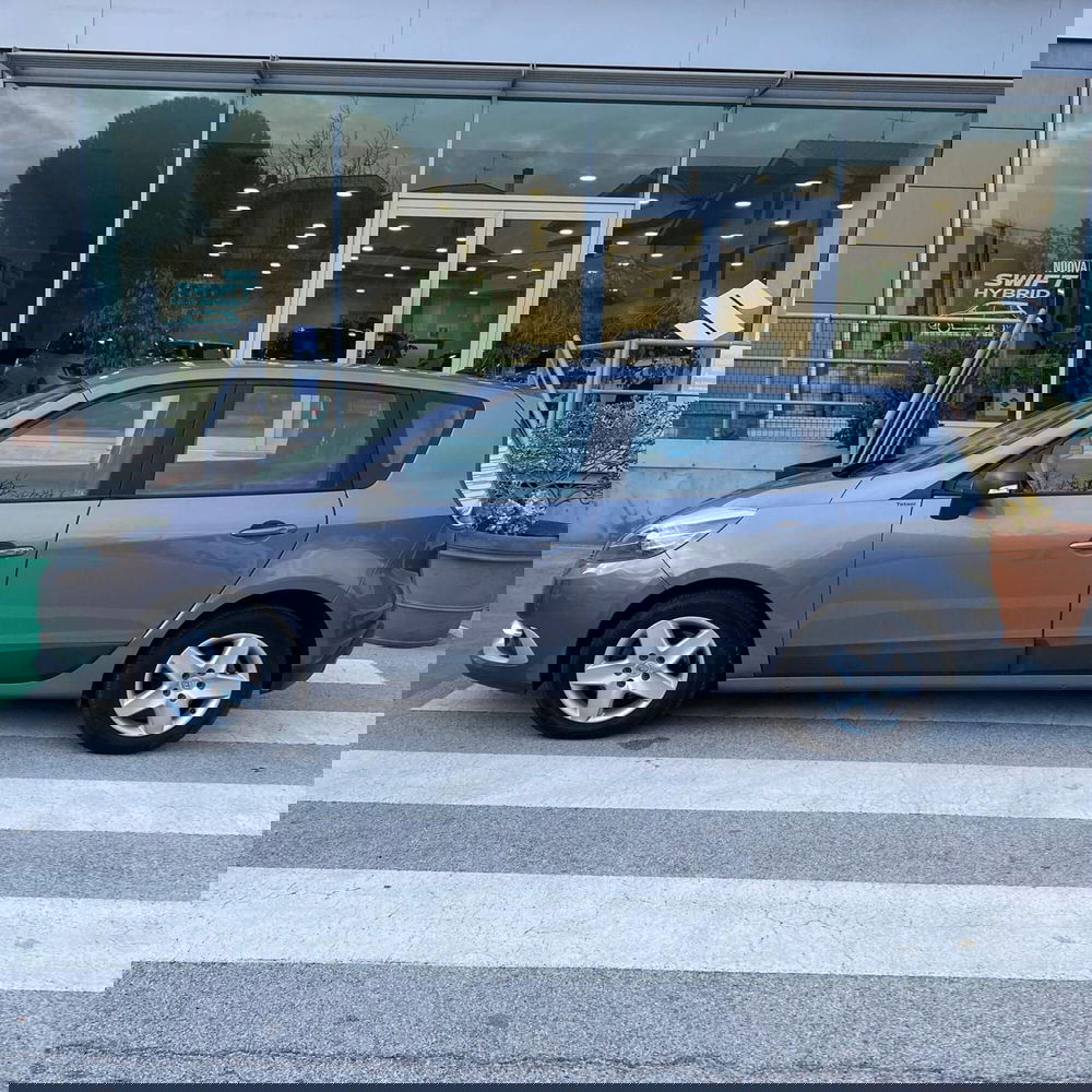 Renault Scénic X-Mod usata a L'Aquila (6)