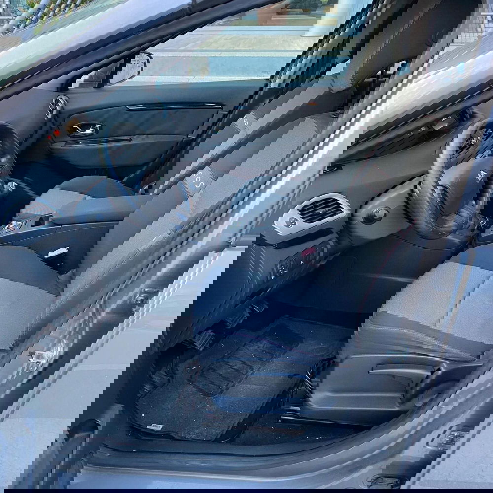 Renault Scénic X-Mod usata a L'Aquila (7)