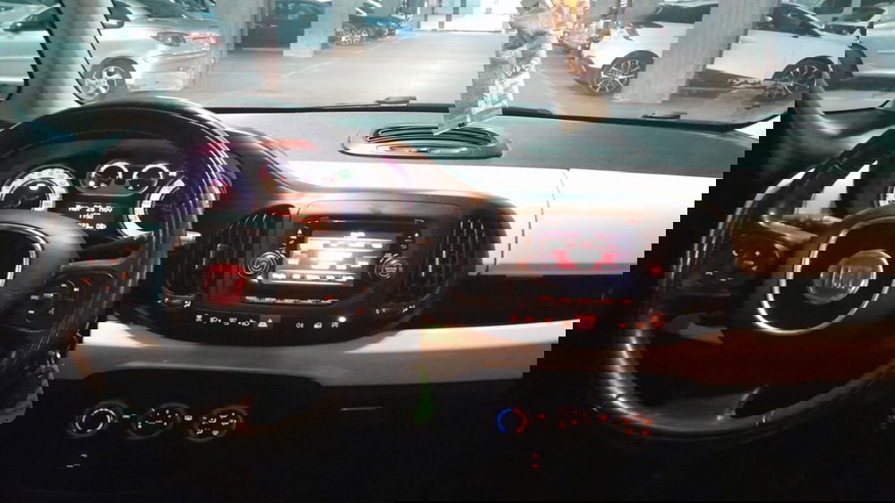 Fiat 500L usata a Genova (13)