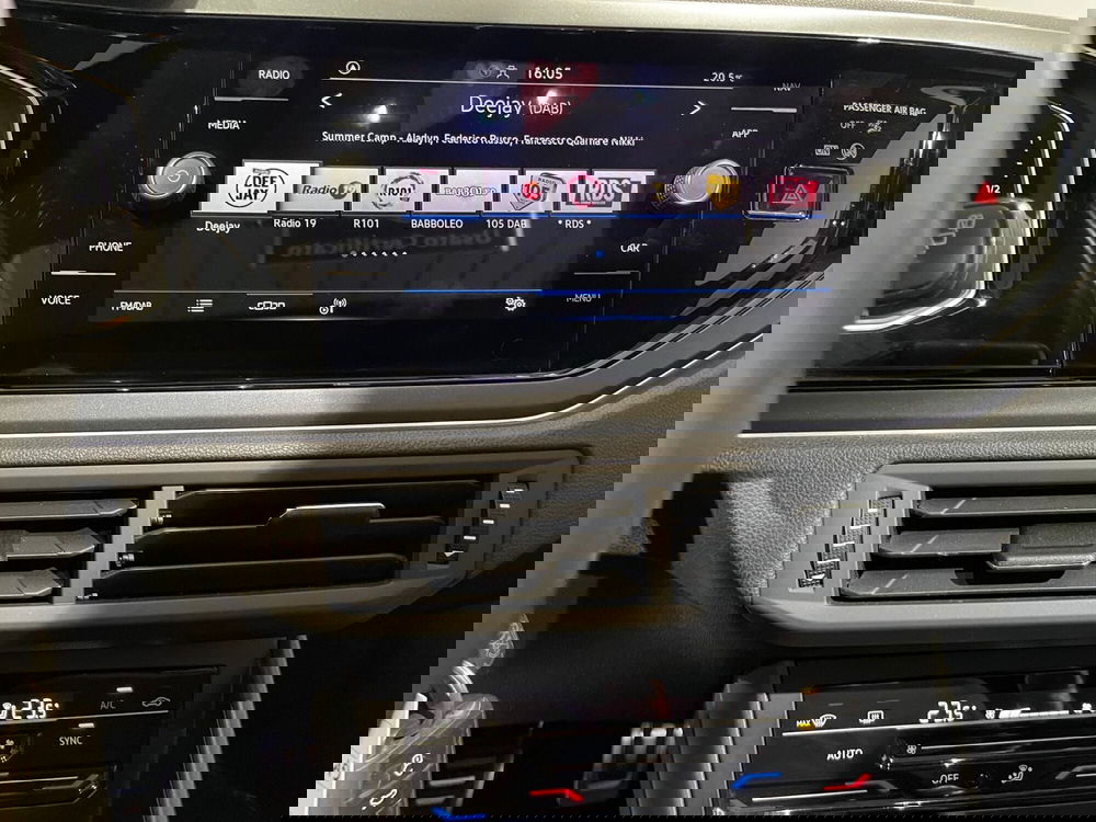 Volkswagen Taigo usata a Genova (16)