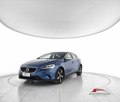 Volvo V40 D2 R-design Kinetic del 2019 usata a Corciano