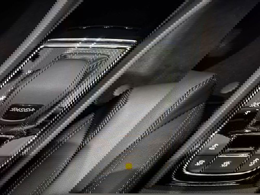 Skoda Karoq nuova a Vicenza (17)