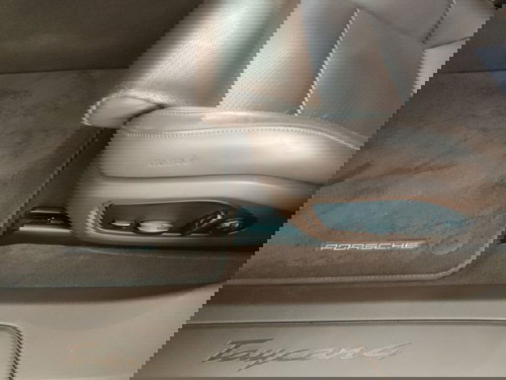 Porsche Taycan Cross Turismo usata a Modena (15)