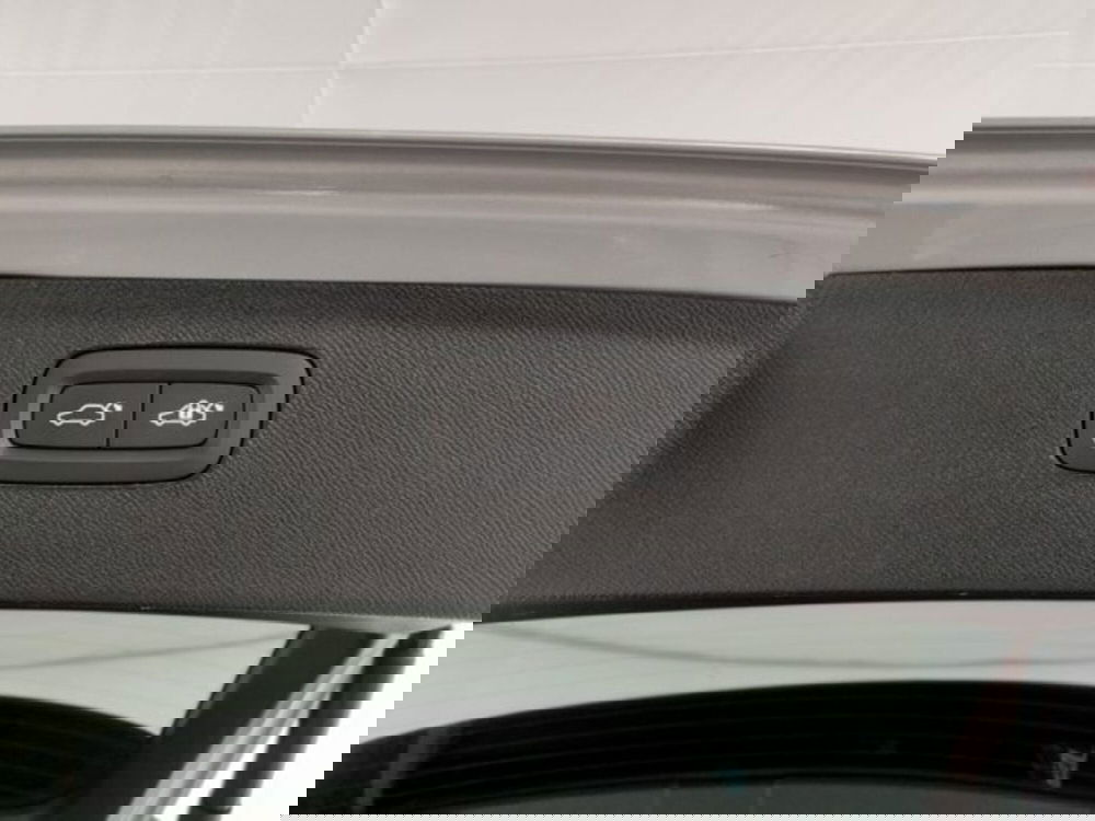 Volvo XC90 usata a Modena (8)