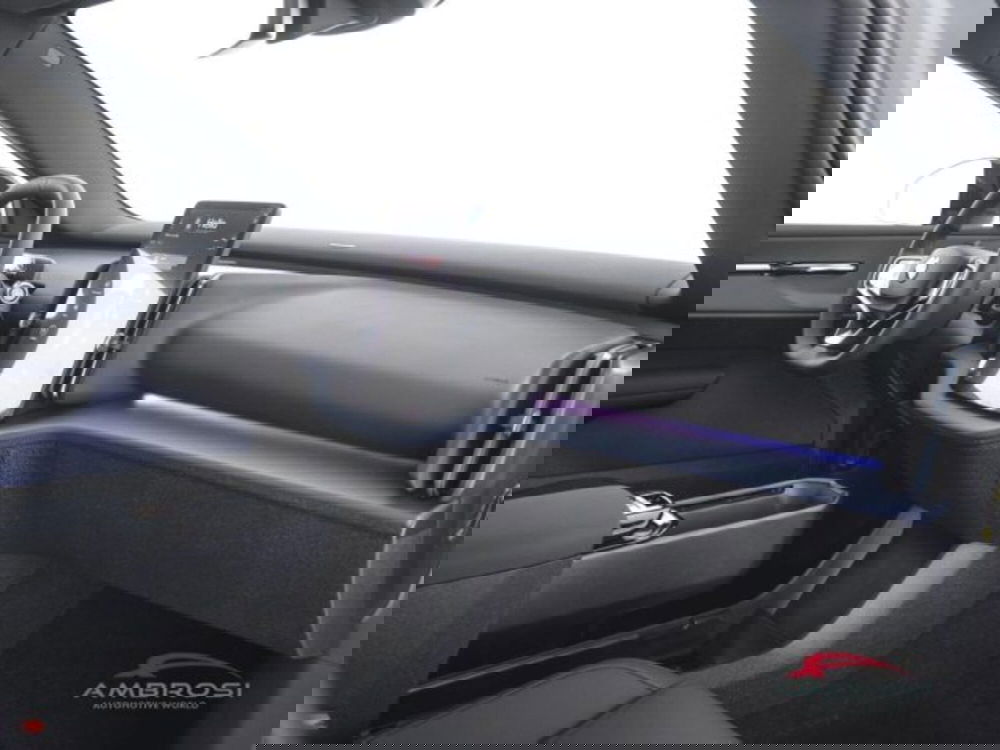 Volvo EX30 Cross Country nuova a Perugia (12)