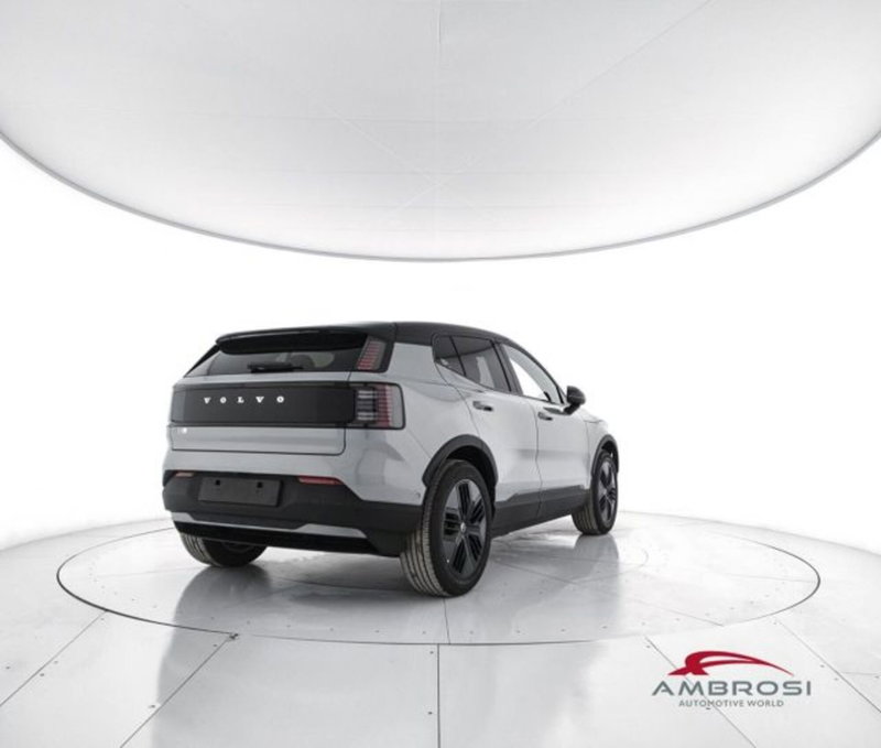 Volvo EX30 Cross Country nuova a Perugia (3)