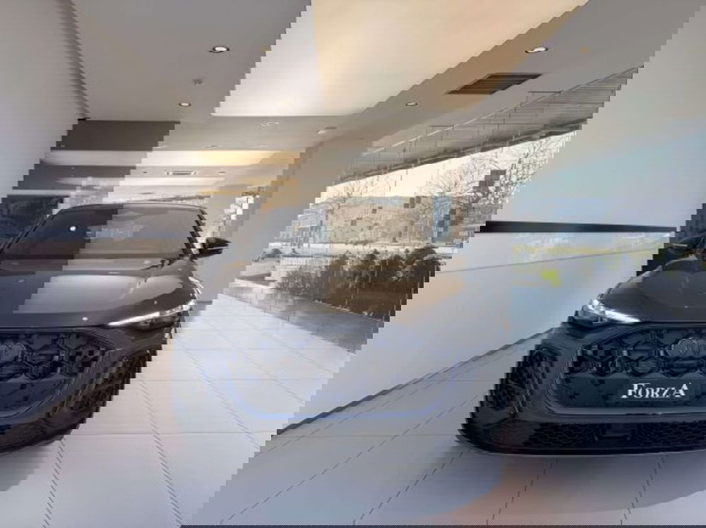 Audi Q5 Sportback nuova a Torino (2)