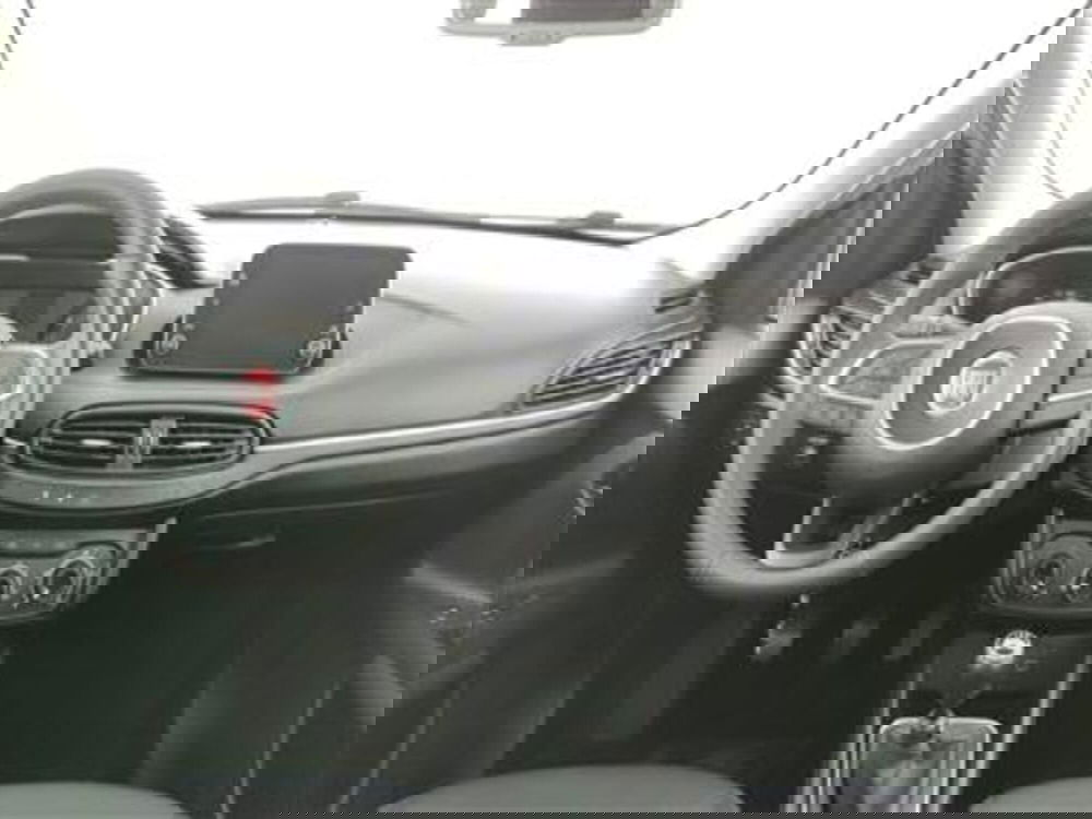 Fiat Tipo usata a Bari (14)