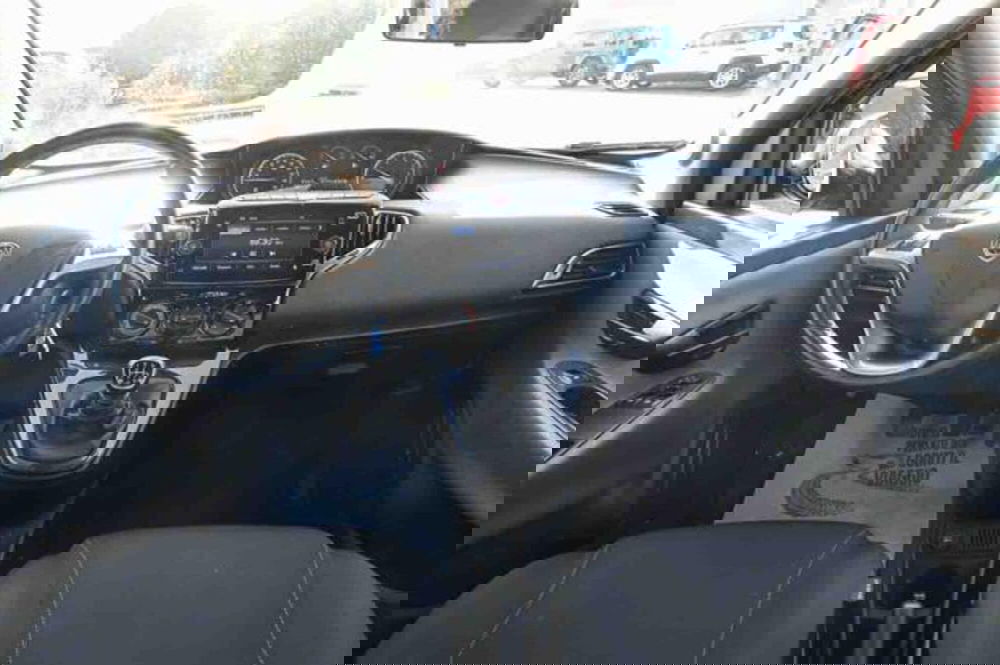 Lancia Ypsilon usata a Torino (11)