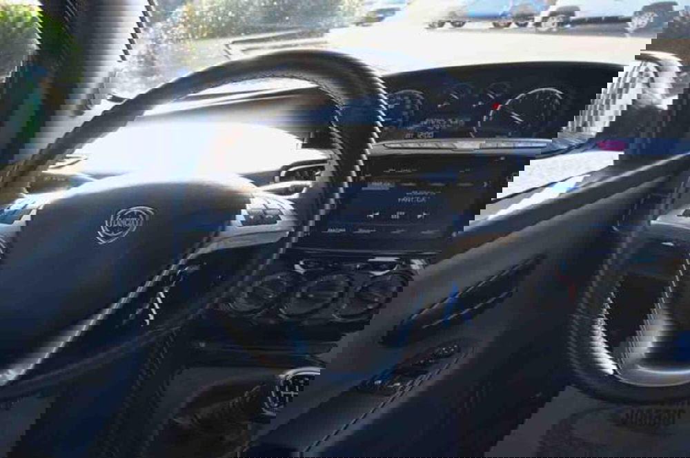 Lancia Ypsilon usata a Torino (16)