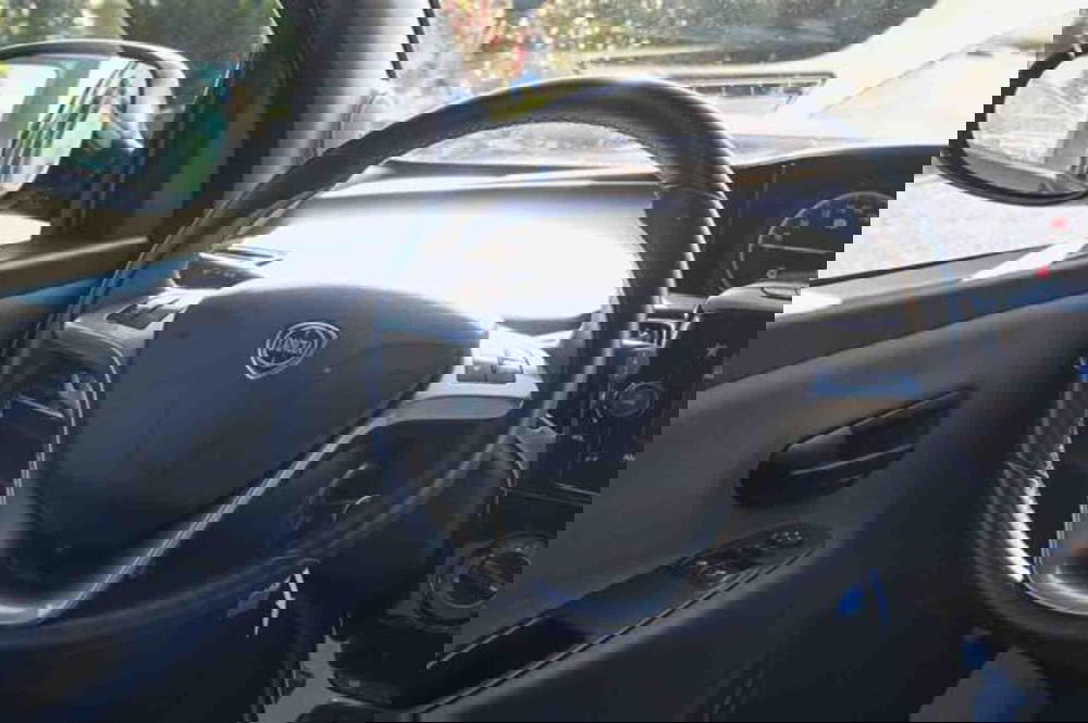 Lancia Ypsilon usata a Torino (20)