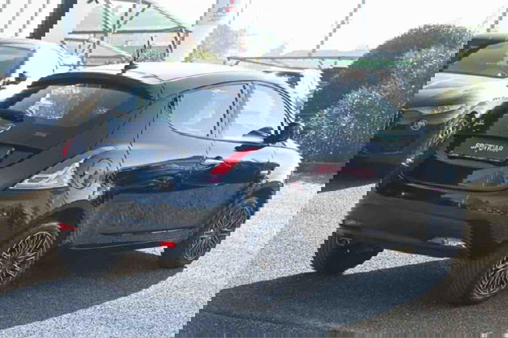 Lancia Ypsilon usata a Torino (5)