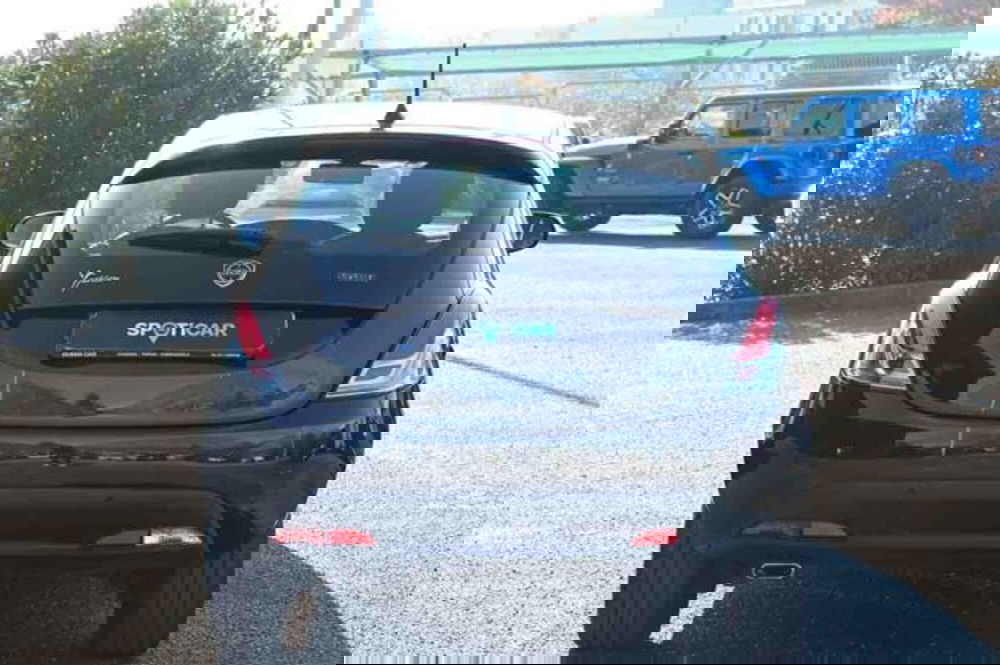 Lancia Ypsilon usata a Torino (6)