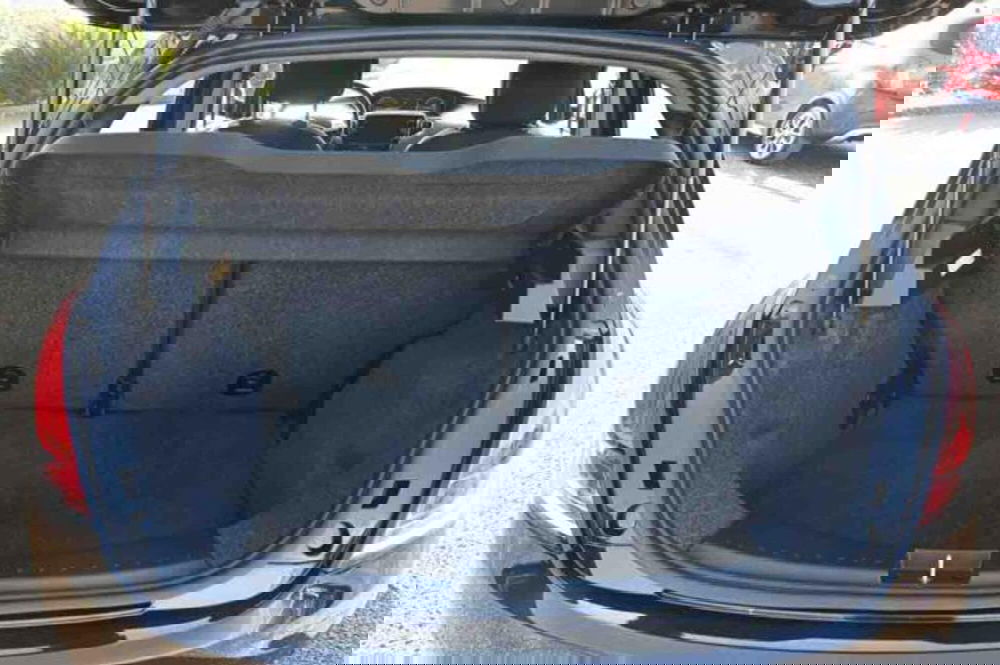 Lancia Ypsilon usata a Torino (9)