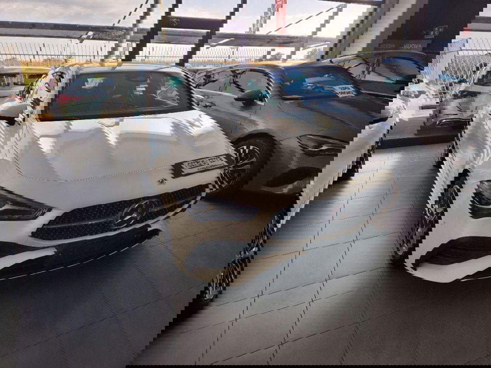 Mercedes-Benz CLA Shooting Brake usata a Milano (3)