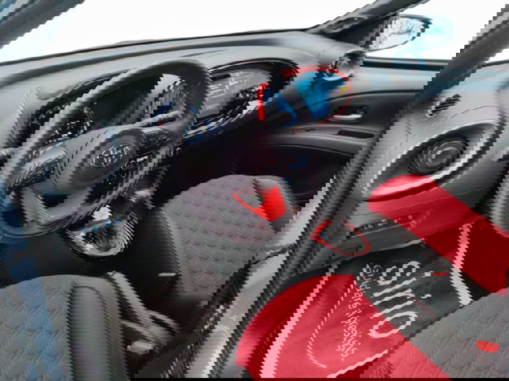 Toyota Aygo X usata a Teramo (14)