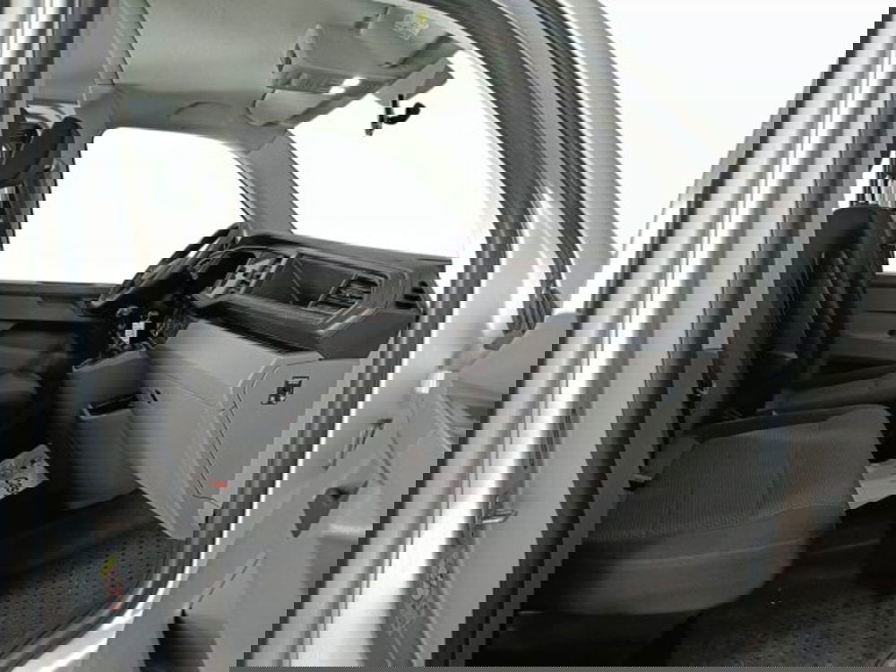 Volkswagen Veicoli Commerciali T6.1 usata a Teramo (10)