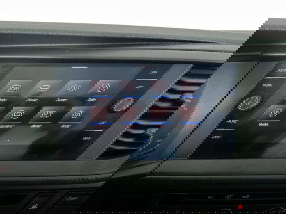 Volkswagen Veicoli Commerciali T6.1 usata a Teramo (15)