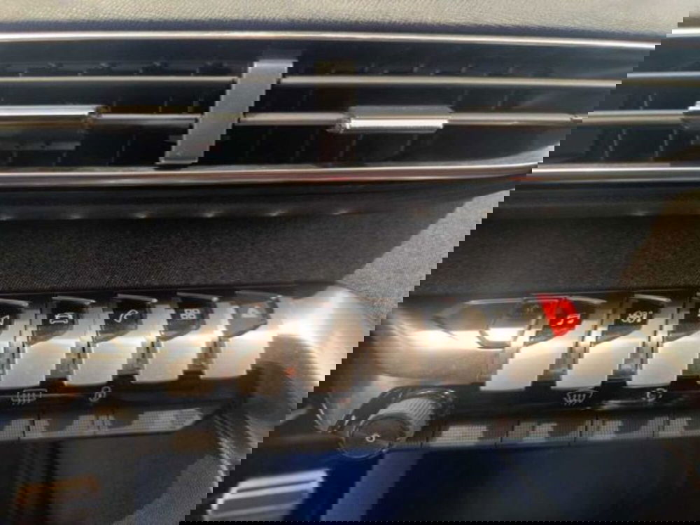 Peugeot 3008 usata a Caltanissetta (19)