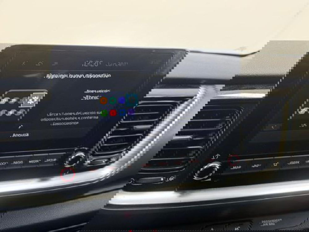 Kia Stonic usata a Como (13)