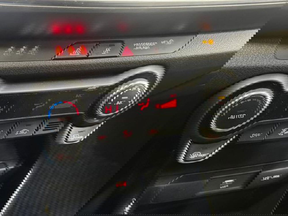 Kia Stonic usata a Como (16)