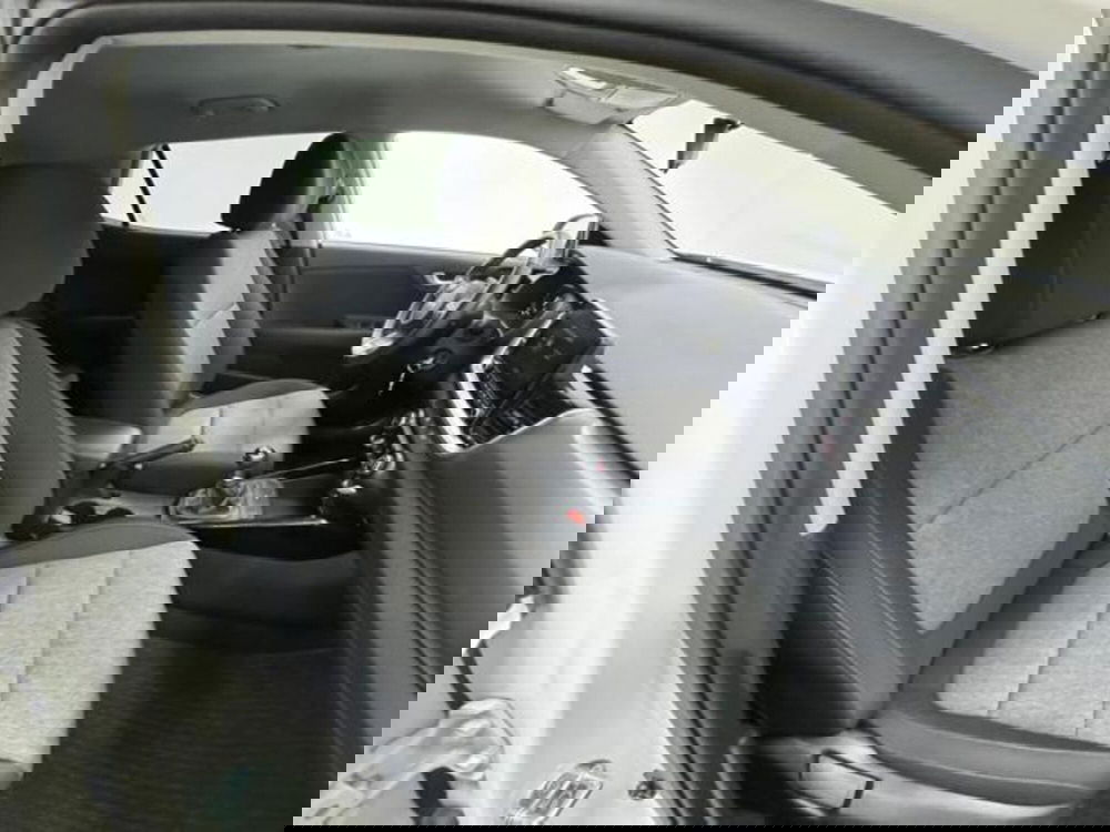 Kia Stonic usata a Como (3)