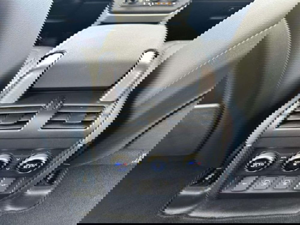 Land Rover Defender usata a Siena (16)