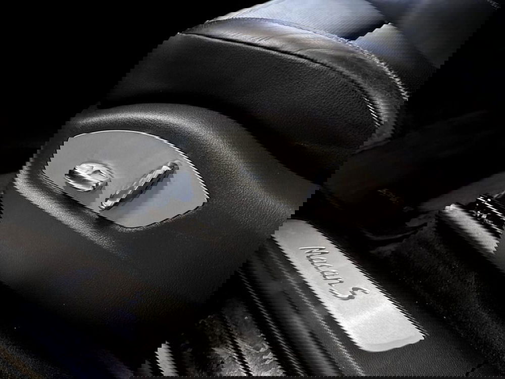 Porsche Macan usata a Verona (15)