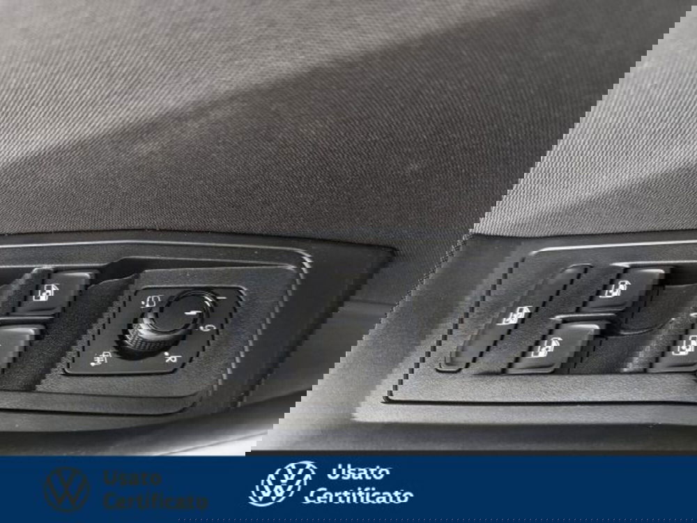 Volkswagen T-Roc usata a Vicenza (10)