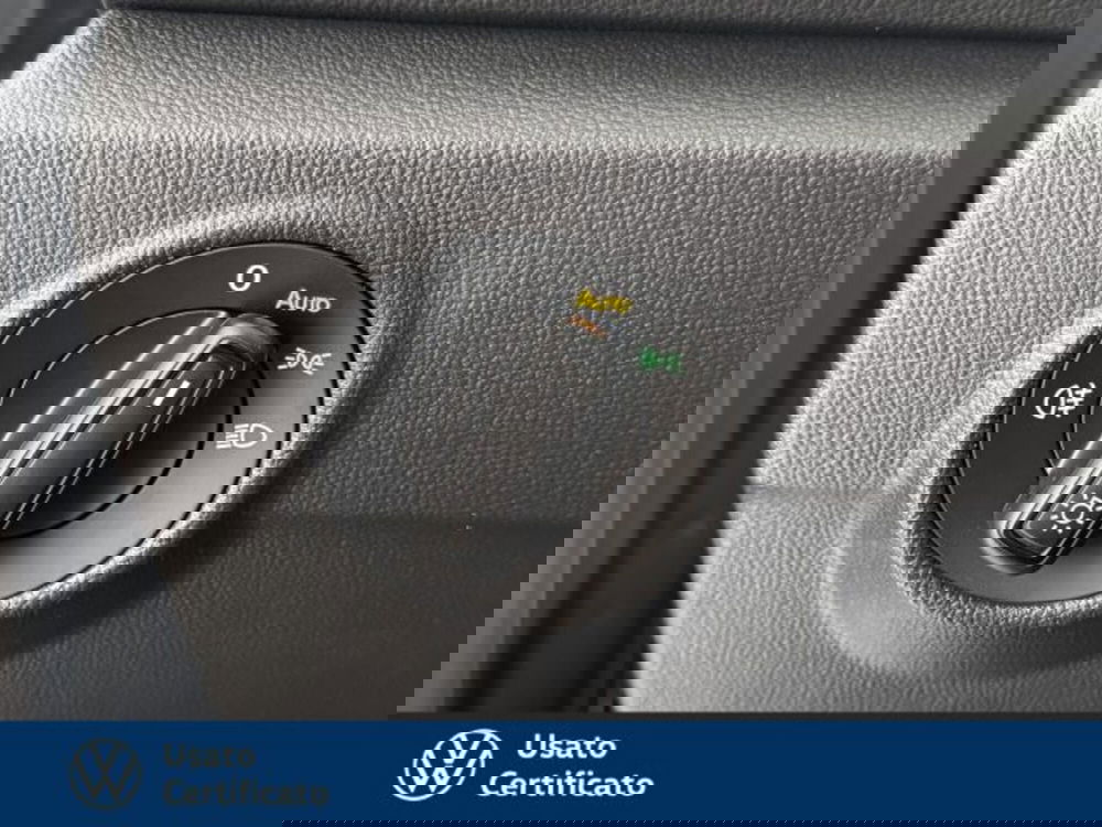 Volkswagen T-Roc usata a Vicenza (9)