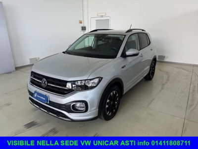 Volkswagen T-Cross 1.0 TSI 110 CV Sport del 2022 usata a Alba