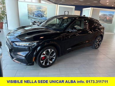Ford Mustang Mach-E AWD  Standard 269CV del 2021 usata a Alba