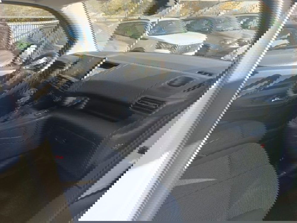 Peugeot Partner Furgone nuova a Brescia (19)