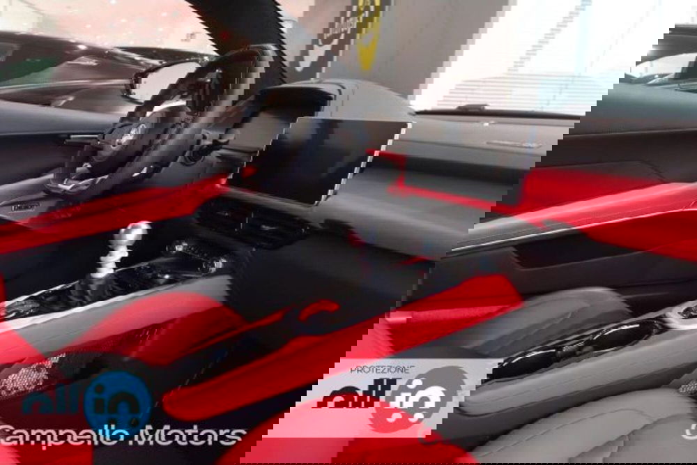 Lotus Emira usata a Venezia (5)