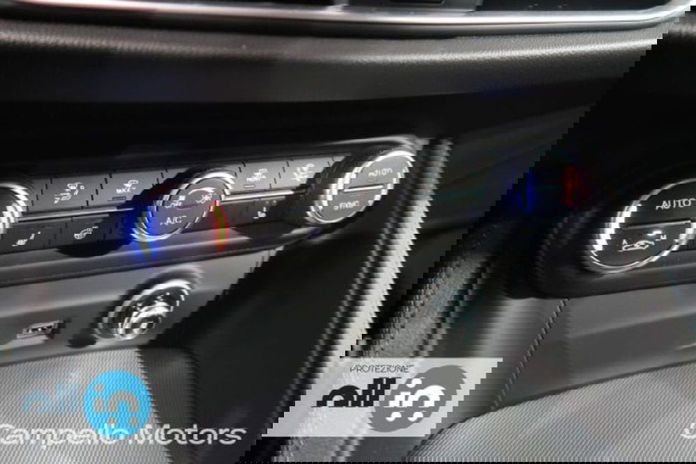 Alfa Romeo Stelvio nuova a Venezia (11)